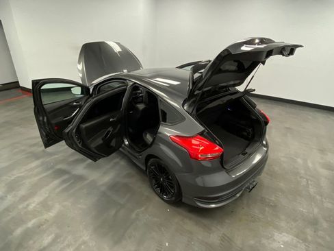 Used 2017 Ford Focus ST w/ Equipment Group 401A image 50