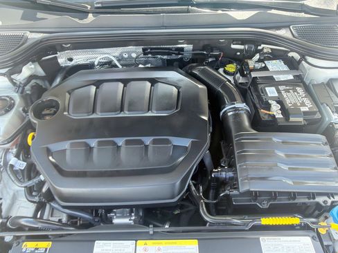 Certified 2023 Volkswagen GTI SE FWD image 36
