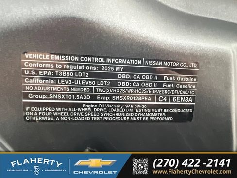 Used 2025 Nissan Rogue SV FWD image 17