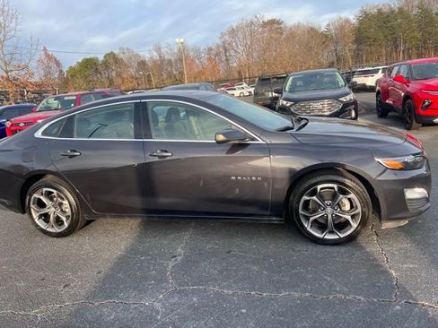 Used 2023 Chevrolet Malibu LT image 4