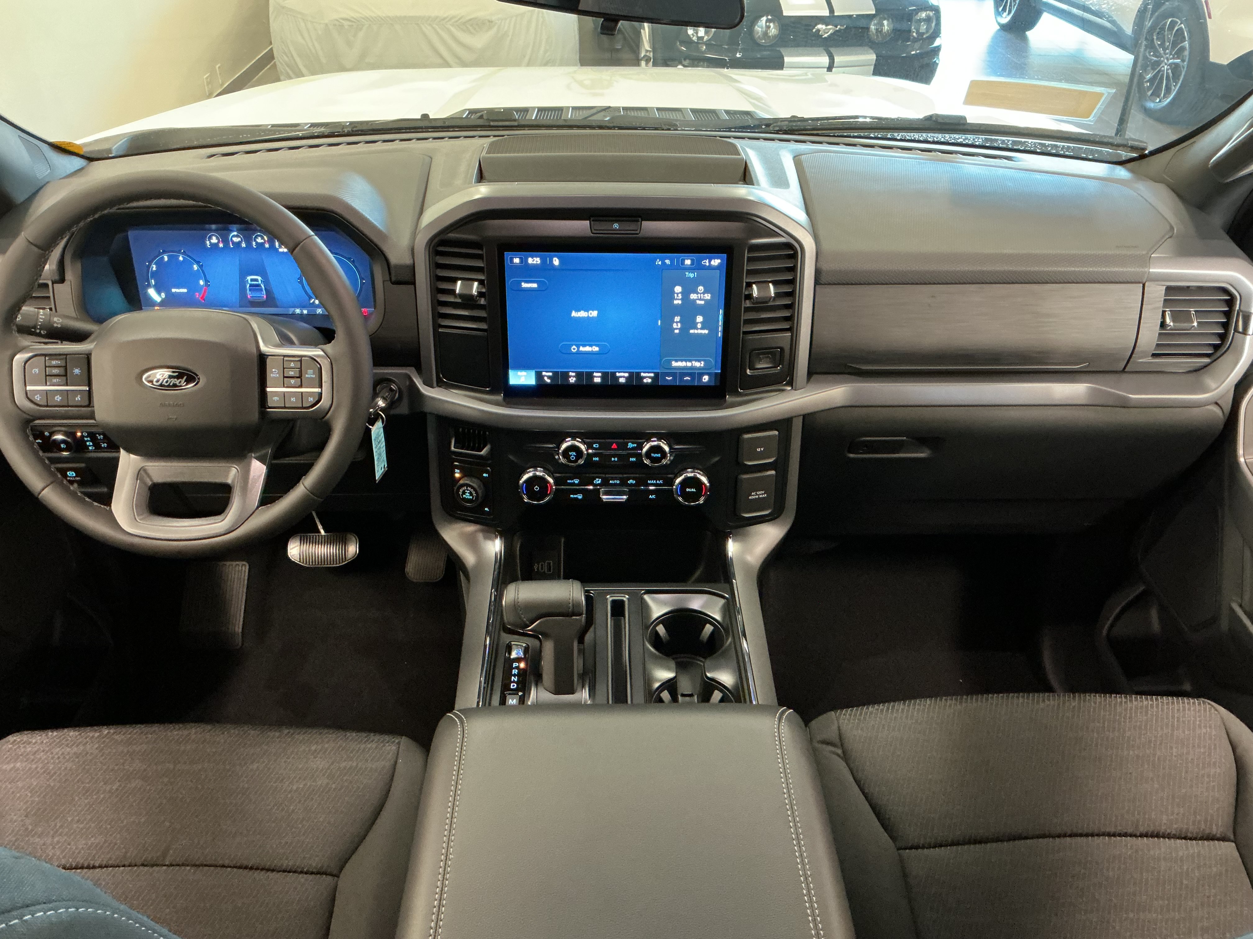 New 2026 Ford F150 XLT w/ XLT Black Appearance Package AWD/4WD image 10