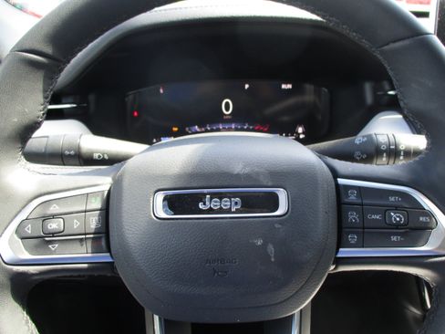 Used 2024 Jeep Compass Limited w/ Elite Group AWD/4WD image 10