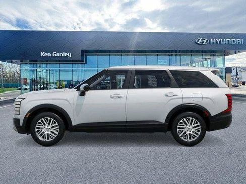 New 2026 Hyundai Palisade SE image 3