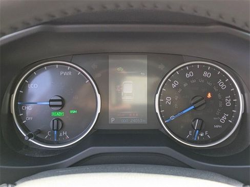 Used 2021 Toyota RAV4 XLE Premium image 25