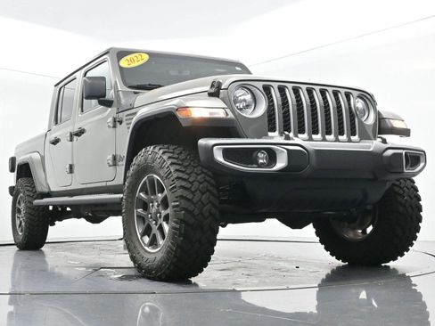 Used 2022 Jeep Gladiator Overland w/ Popular Equipment Package AWD/4WD image 37