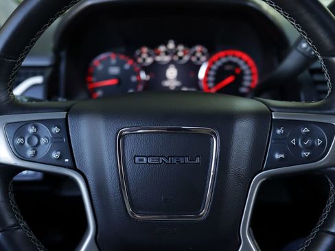 Used 2015 GMC Yukon Denali w/ Premium Package AWD/4WD image 13