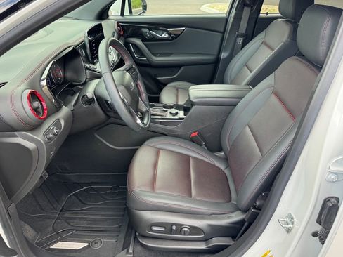Used 2025 Chevrolet Blazer RS w/ LPO, Floor Liner Package AWD/4WD image 7
