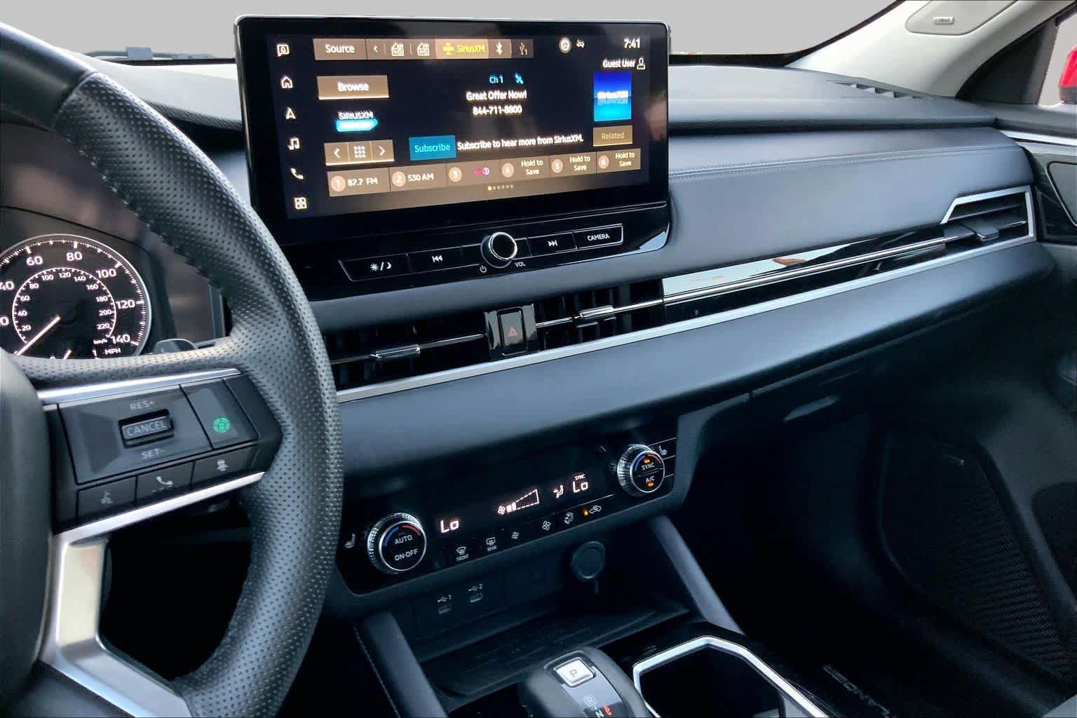 Used 2025 Mitsubishi Outlander SE FWD image 7