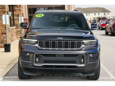 Used 2023 Jeep Grand Cherokee L Overland image 8