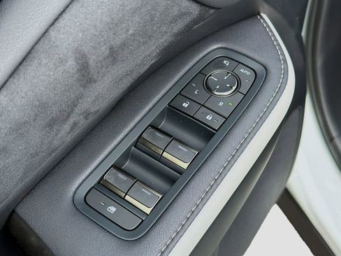 New 2026 Lexus TX 500h AWD image 25