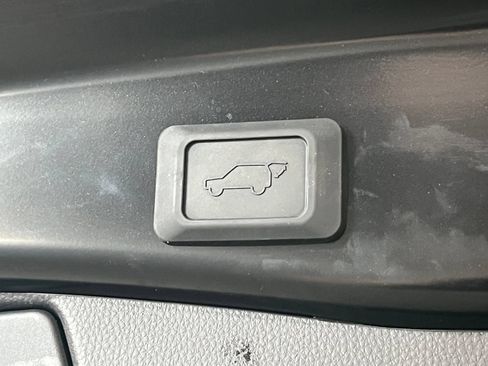 Used 2025 Toyota RAV4 XLE Premium w/ Weather Package AWD/4WD image 10