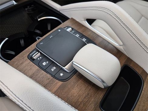 Used 2023 Mercedes-Benz GLE 450 4MATIC w/ AMG Line Exterior image 23