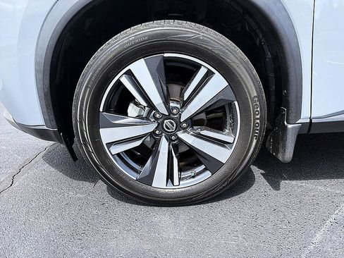 Used 2021 Nissan Rogue SL w/ Premium Package FWD image 10
