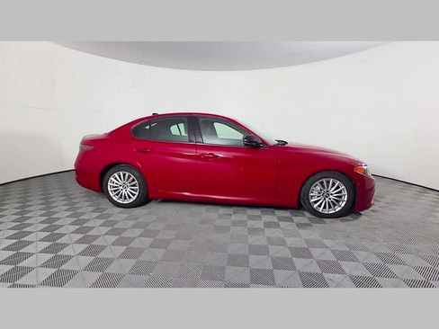 Used 2024 Alfa Romeo Giulia Sprint RWD image 36
