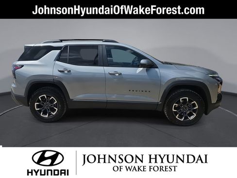 Used 2025 Chevrolet Equinox ACTIV w/ Safety and Technology Package image 12