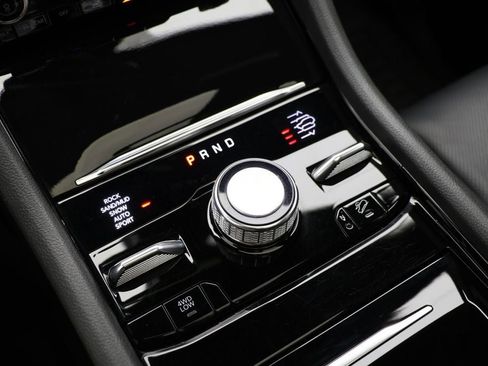 Used 2023 Jeep Grand Cherokee Overland w/ Advanced Protech Group III image 24