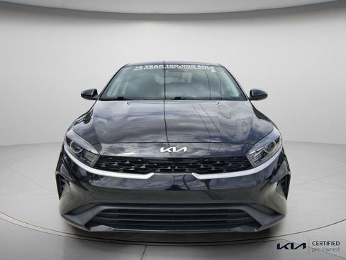 Certified 2023 Kia Forte LX FWD image 5