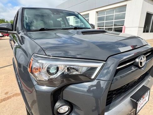 Used 2024 Toyota 4Runner TRD Off-Road Premium image 14
