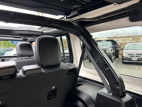 Used 2022 Jeep Wrangler Unlimited Sahara w/ Cold Weather Group image 28