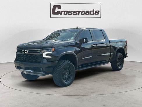 Used 2025 Chevrolet Silverado 1500 ZR2 w/ Technology Package image 1