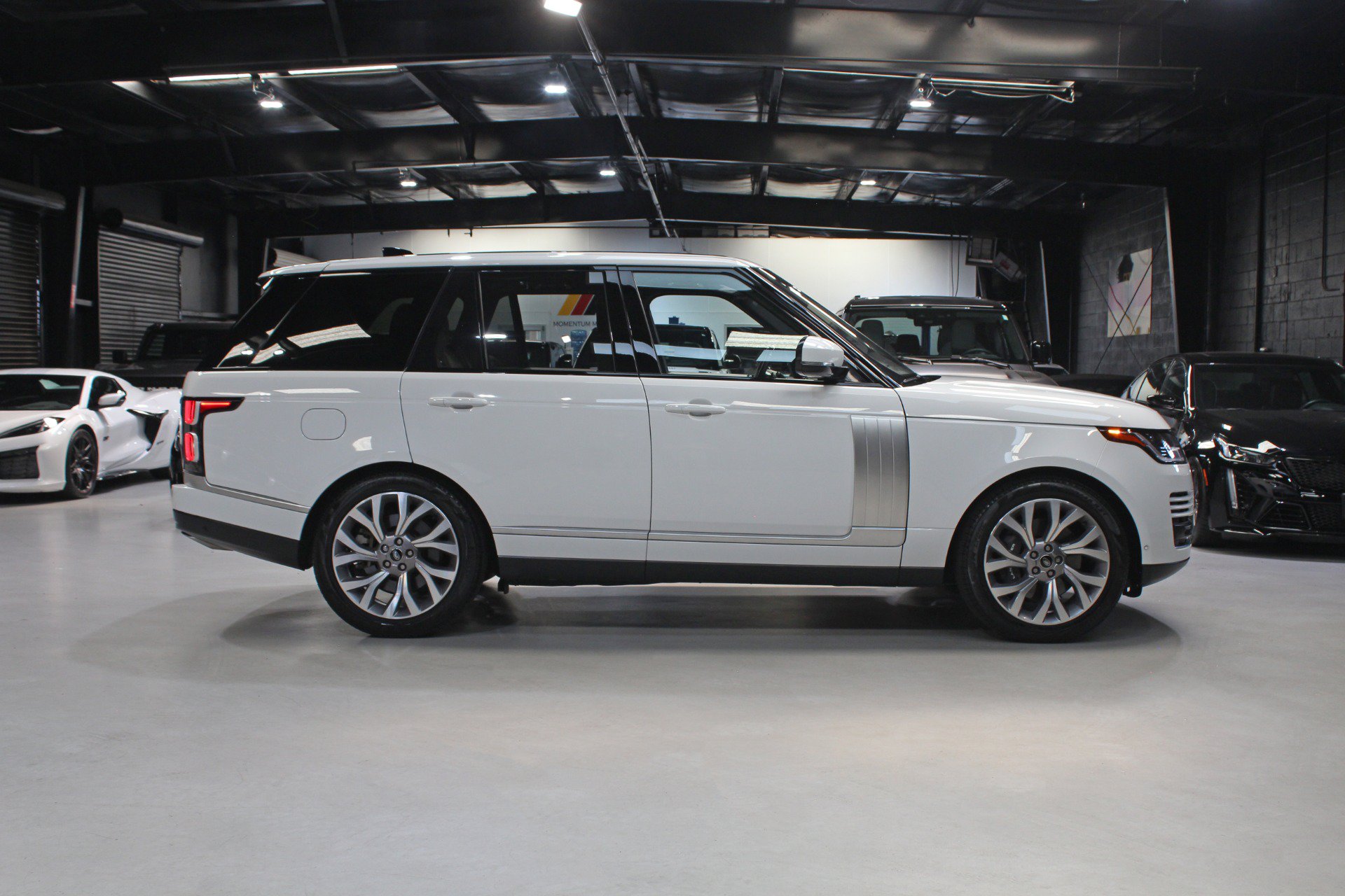Used 2022 Land Rover Range Rover P525 Westminster Edition AWD/4WD image 18