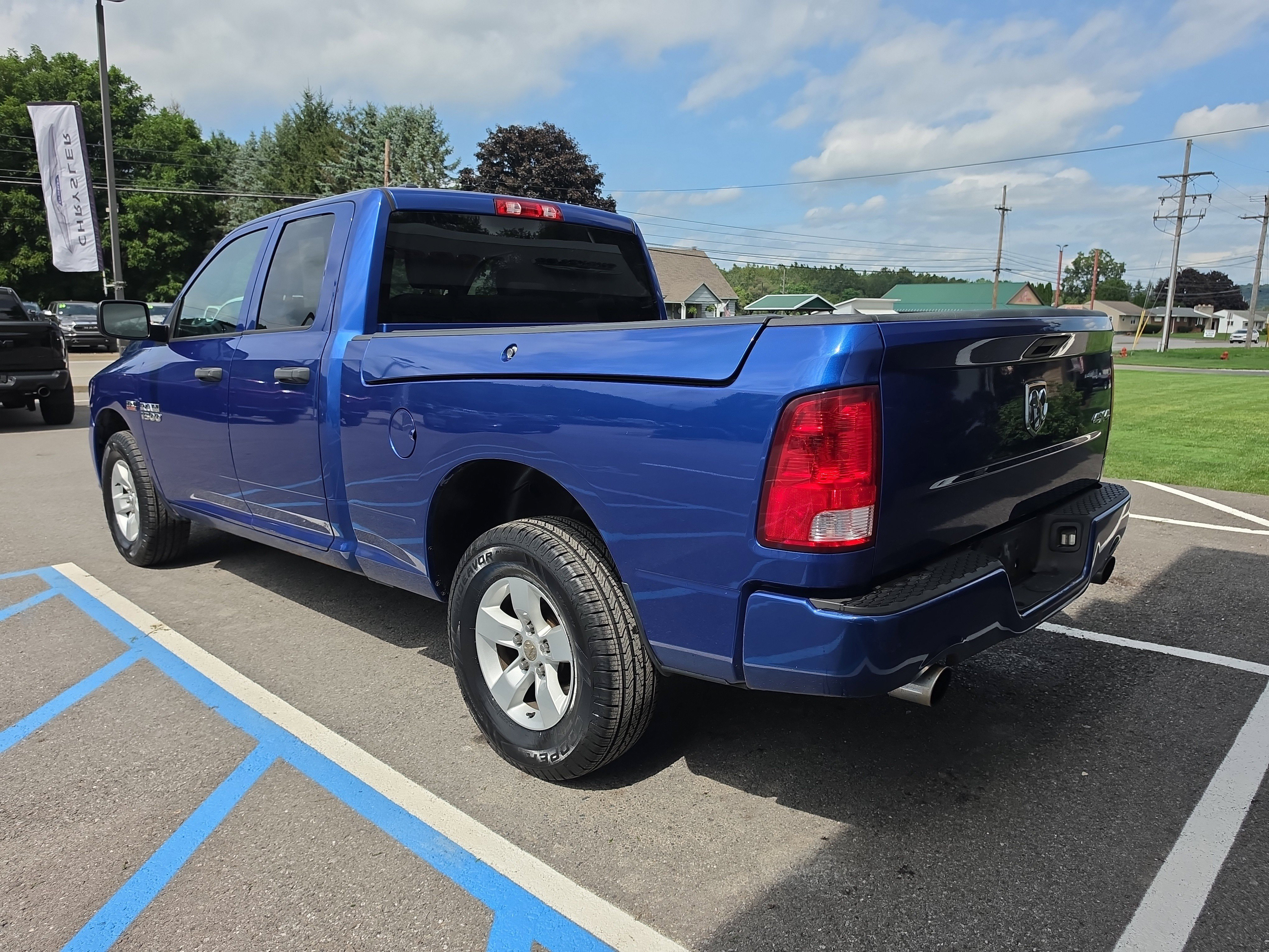 Used 2016 RAM 1500 Express AWD/4WD image 6