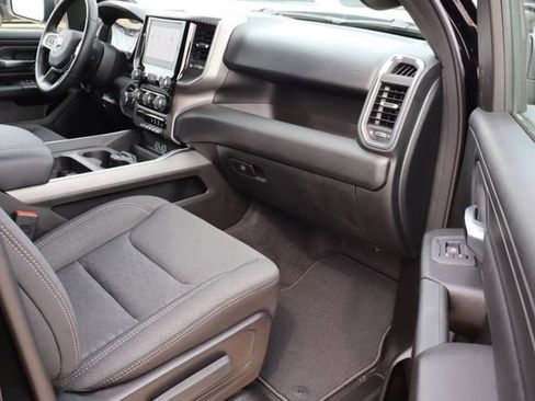 New 2026 RAM 1500 Express AWD/4WD image 41