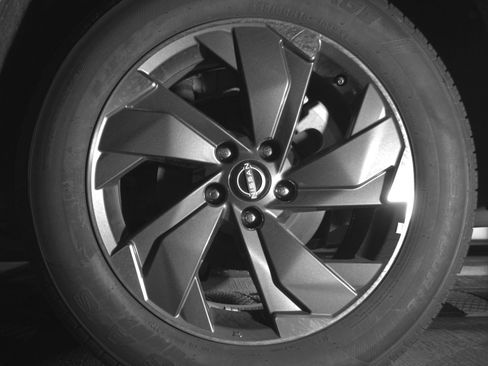 Used 2025 Nissan Rogue SV image 14