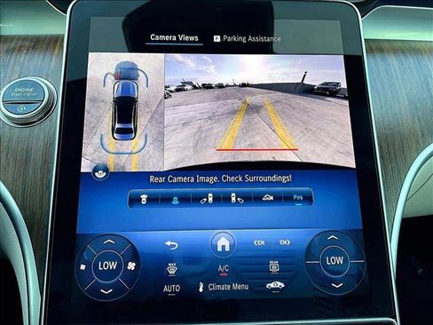 Used 2025 Mercedes-Benz C 300 Sedan image 23