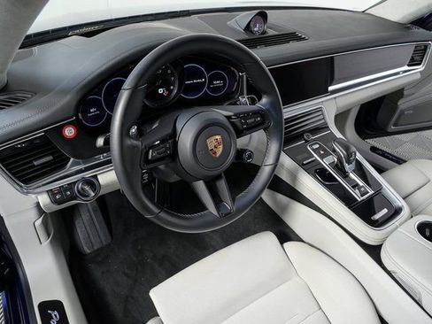 Certified 2022 Porsche Panamera Turbo S image 4