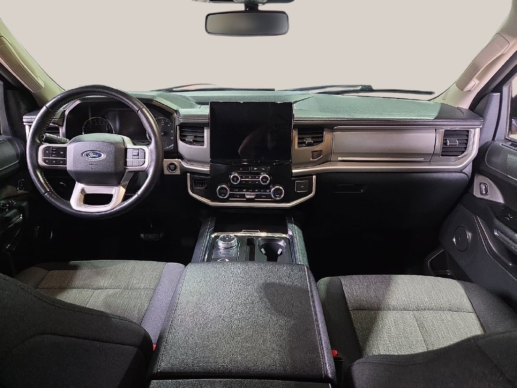 Used 2022 Ford Expedition XLT AWD/4WD image 16
