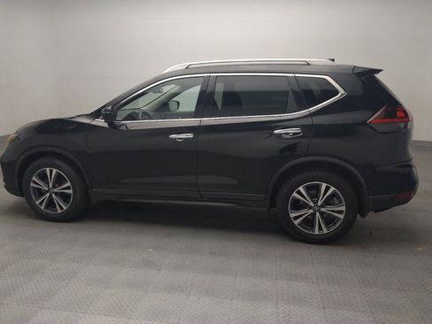 Used 2019 Nissan Rogue SV w/ Premium Package FWD image 3