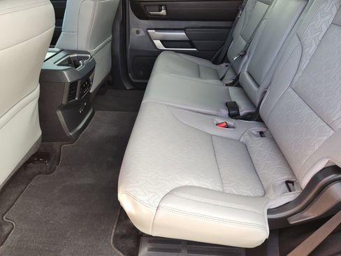 Used 2024 Toyota Sequoia SR5 image 33