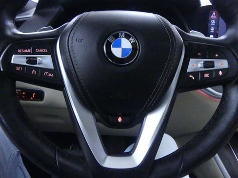 Used 2022 BMW X5 xDrive40i w/ Premium Package image 16