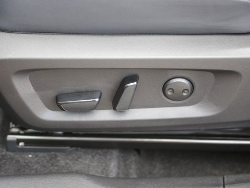 New 2026 Nissan Rogue SL AWD/4WD image 23