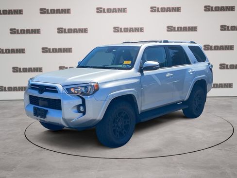 Used 2023 Toyota 4Runner SR5 Premium w/ Moonroof Package AWD/4WD image 1
