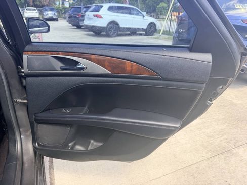 Used 2017 Lincoln MKZ Reserve FWD image 17