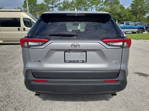 Used 2025 Toyota RAV4 XLE FWD image 5