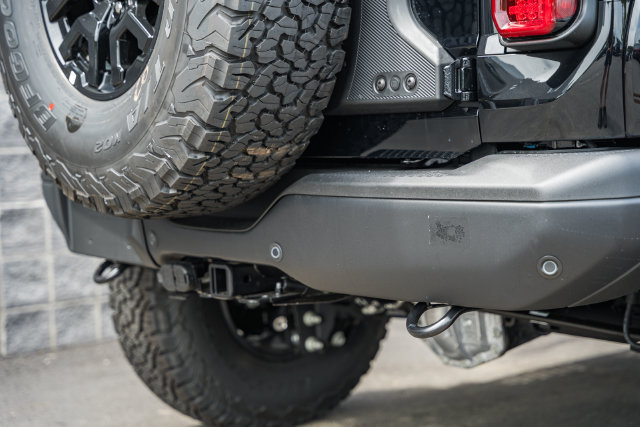 New 2026 Ford Bronco Raptor w/ Interior Carbon Fiber Pack AWD/4WD image 11
