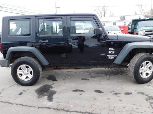 Used 2008 Jeep Wrangler Unlimited X image 29