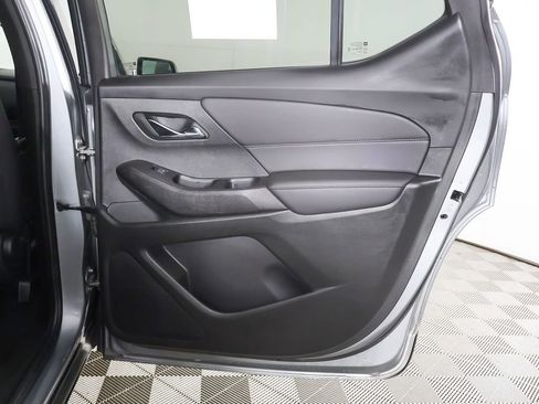 Used 2023 Chevrolet Traverse LT AWD/4WD image 24