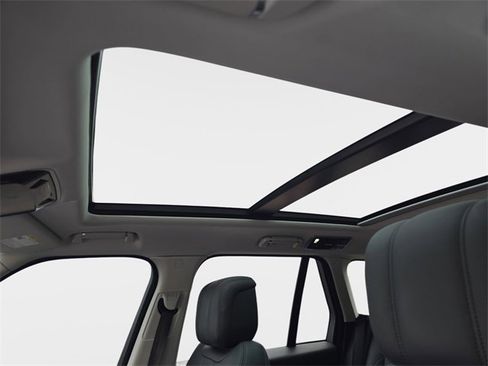 Used 2022 Land Rover Range Rover Westminster Edition image 32