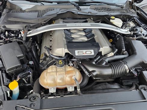 Used 2016 Ford Mustang GT Premium image 21