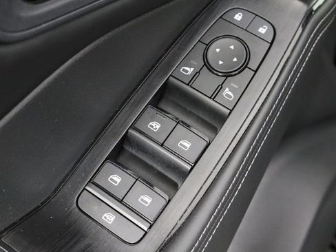 Used 2023 Nissan Rogue SV w/ SV Premium B Package FWD image 19