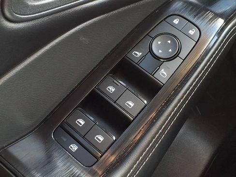 Used 2024 Nissan Rogue SV w/ SV Premium Package FWD image 21