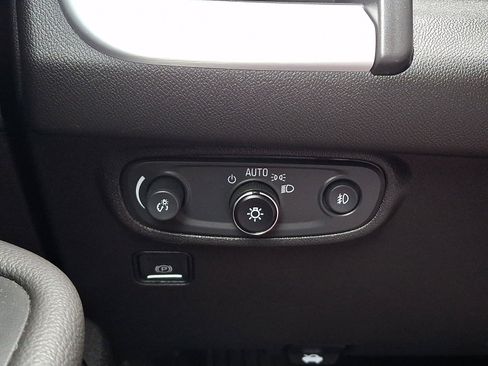 Certified 2023 GMC Terrain SLT w/ Elevation Edition AWD/4WD image 22