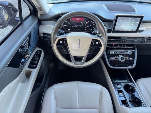 Used 2021 Lincoln Corsair AWD w/ Rear Removable Package Tray image 19