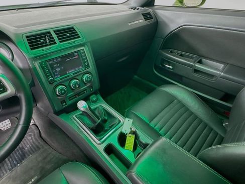 Used 2011 Dodge Challenger R/T image 28