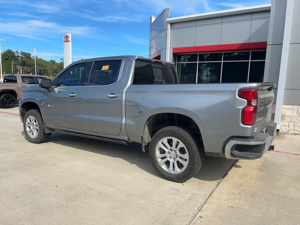 Used 2023 Chevrolet Silverado 1500 LTZ AWD/4WD image 4