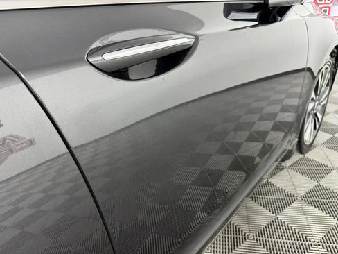 Used 2019 Lincoln MKZ Reserve FWD image 32